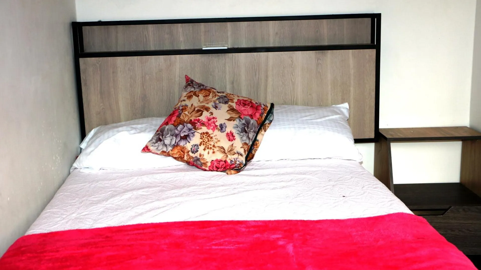 Apartment Aparta Suite Torre De Prado 401 Medellin