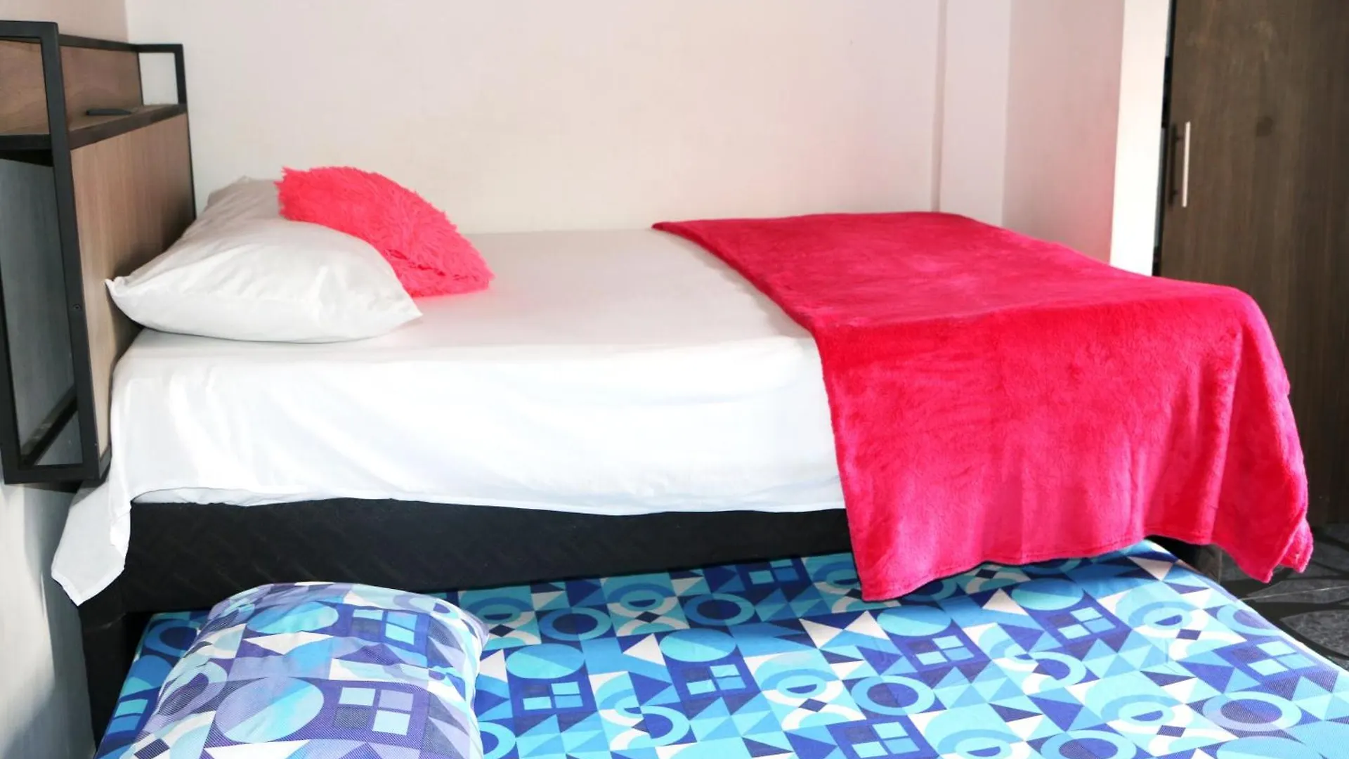 Aparta Suite Torre De Prado 401 Medellin